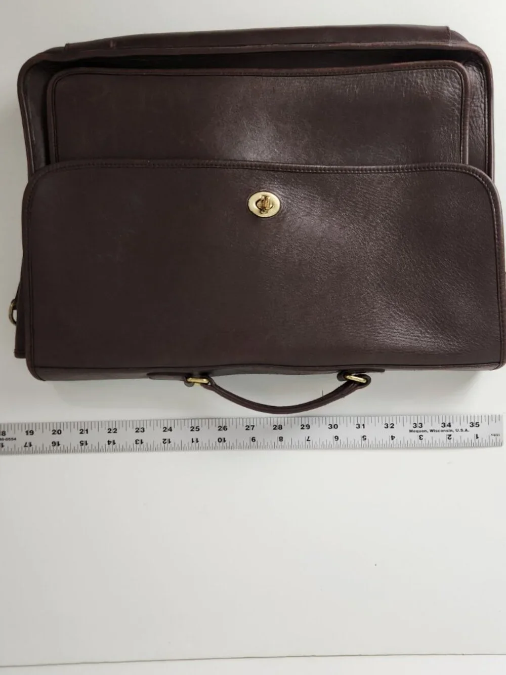 Hunt Club Messenger Bag Vintage Brown Leather Brass Turn Lock Removable Strap
